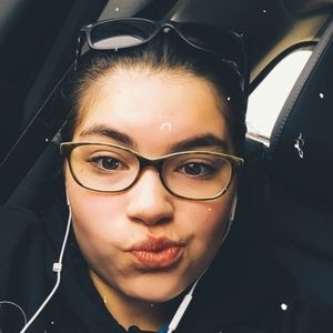 Meet your Posher, Mikayla